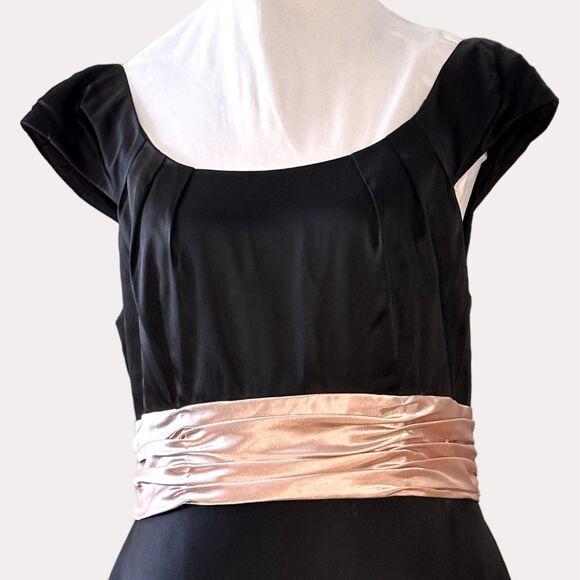 Adrianna Papell Satin Dress Pleated Color Block Black Tan 10 - Picture 3 of 12